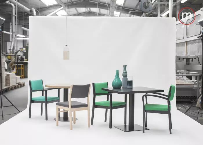 moments production seating collection_eos_dulce_oro_moments furniture
